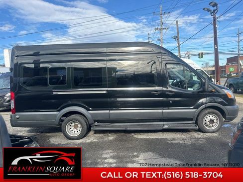 Used 2017 Ford Transit 350 XLT image 4