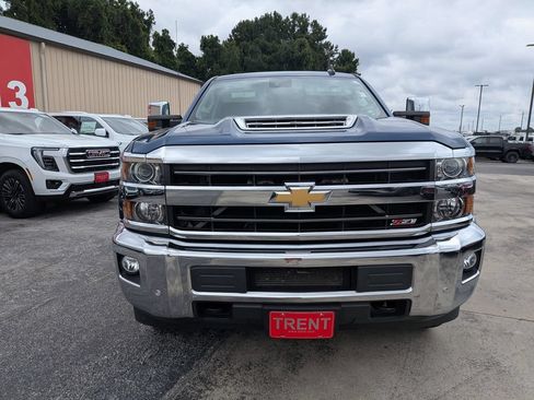 Used 2019 Chevrolet Silverado 2500 LTZ w/ Duramax Plus Package AWD/4WD image 5