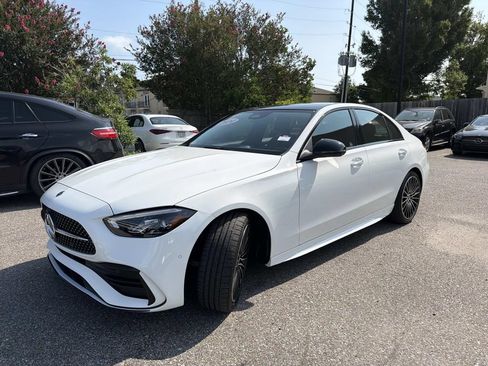 Used 2024 Mercedes-Benz C 300 Sedan image 3