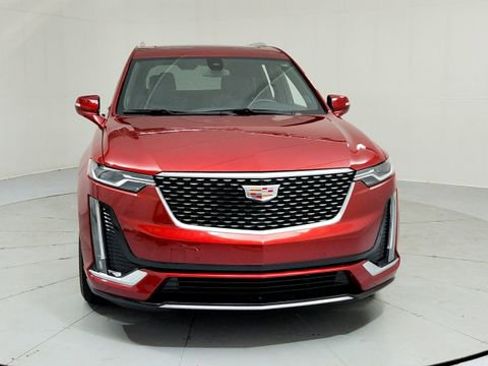 Certified 2024 Cadillac XT6 Premium Luxury image 8
