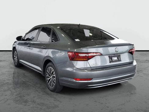 Used 2019 Volkswagen Jetta SE FWD image 3