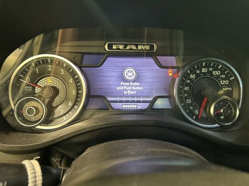 Used 2020 RAM 1500 Big Horn image 13