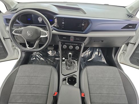 Certified 2023 Volkswagen Taos SE FWD image 9
