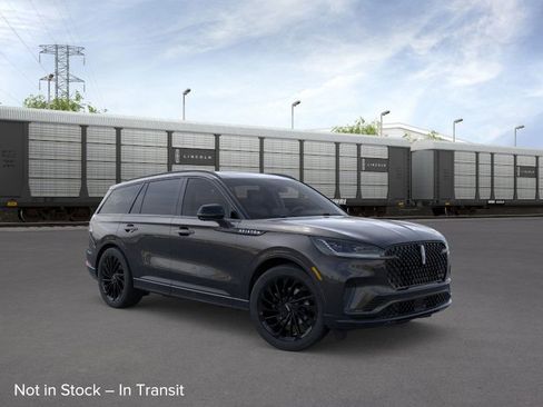 New 2026 Lincoln Aviator Reserve image 7