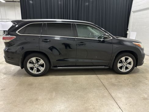 Used 2014 Toyota Highlander Limited AWD/4WD image 11