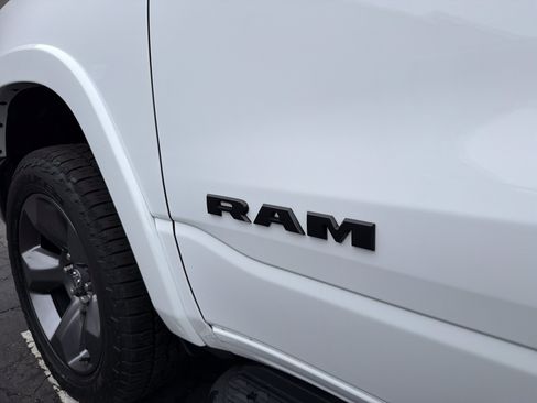 Used 2023 RAM 1500 Big Horn AWD/4WD image 5