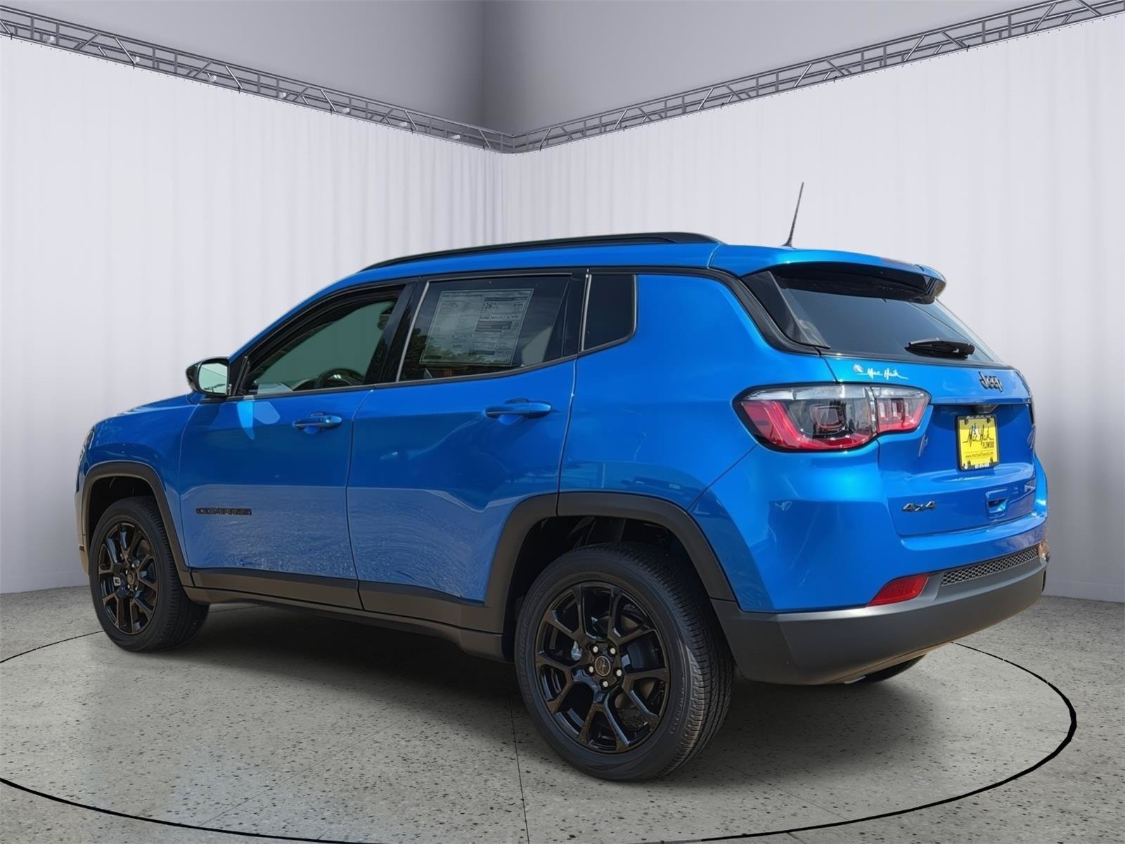 New 2026 Jeep Compass Latitude AWD/4WD image 5