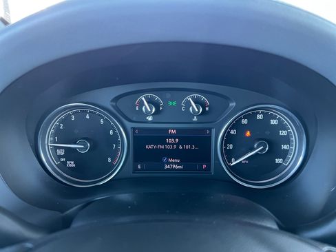 Used 2022 Buick Enclave Essence w/ Experience Buick Package image 21