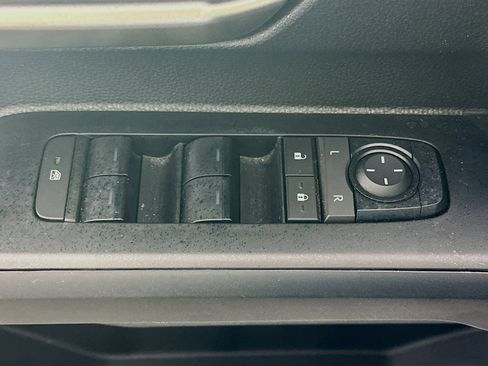 Used 2025 Toyota Tacoma TRD Off-Road image 15