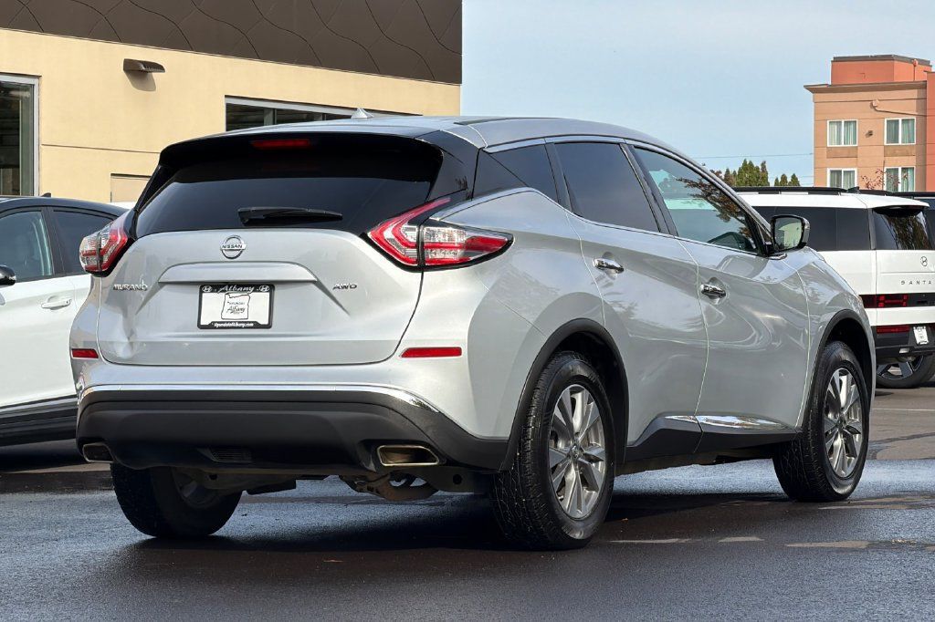 Used 2016 Nissan Murano S AWD/4WD image 4