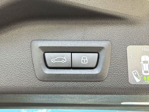 New 2026 BMW X5 sDrive40i image 17