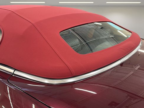 Used 2015 Maserati GranTurismo Convertible RWD image 18