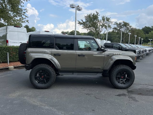 New 2026 Ford Bronco Raptor w/ Interior Carbon Fiber Pack AWD/4WD image 8