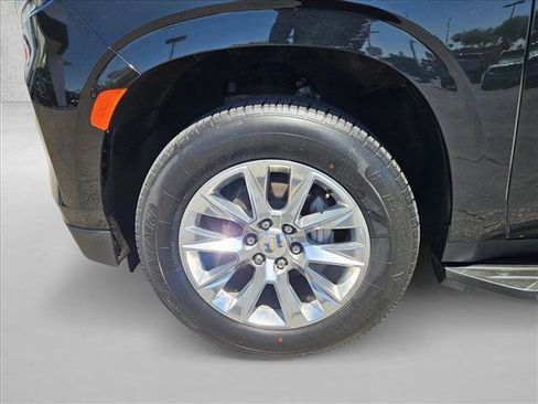 Used 2024 Chevrolet Tahoe Premier AWD/4WD image 21