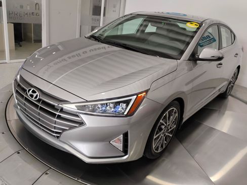 Used 2020 Hyundai Elantra Limited FWD image 27
