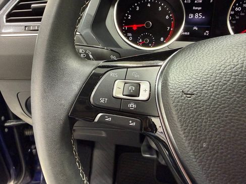 Used 2021 Volkswagen Tiguan SE FWD image 21