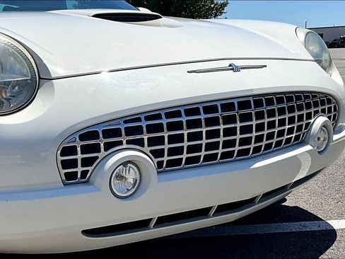 Used 2002 Ford Thunderbird RWD image 25