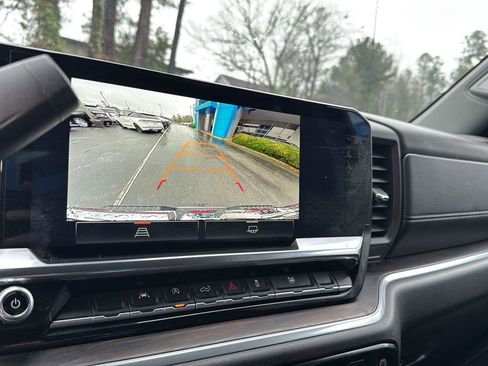 Used 2025 GMC Sierra 1500 SLT image 23