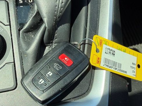 Used 2023 Toyota RAV4 XLE w/ Convenience Package AWD/4WD image 13