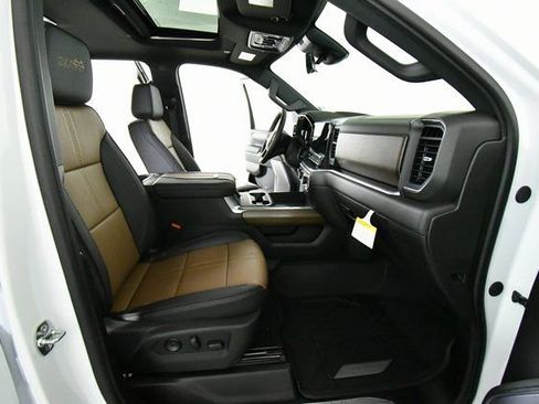 New 2026 Chevrolet Silverado 3500 High Country w/ Technology Package image 24