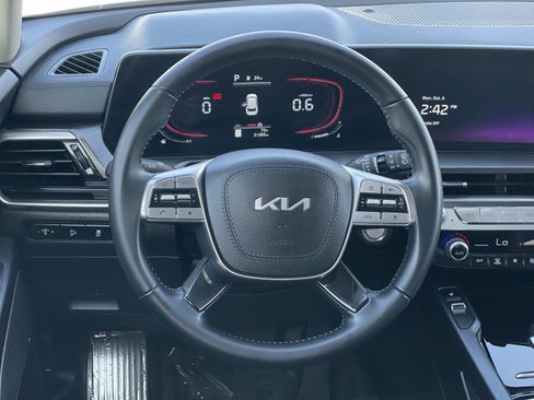 Used 2023 Kia Telluride S w/ S Sunroof Package image 7