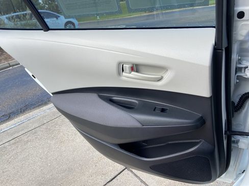 Used 2023 Toyota Corolla LE FWD image 48