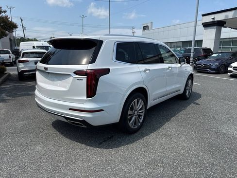 Used 2023 Cadillac XT6 Premium Luxury w/ Platinum Package AWD/4WD image 4