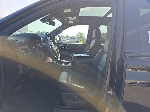 Used 2023 Chevrolet Tahoe Z71 w/ Luxury Package AWD/4WD image 13