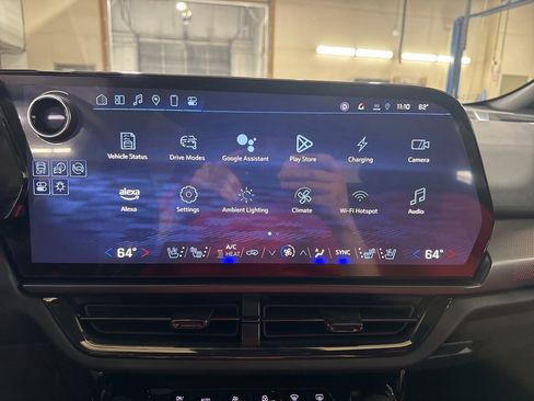 New 2025 Chevrolet Equinox EV RS w/ Convenience Package II image 25