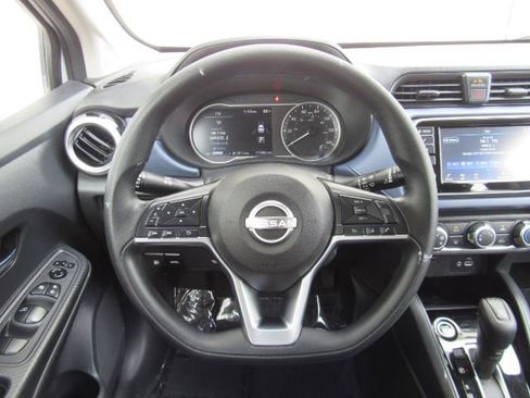Used 2024 Nissan Versa SV image 27