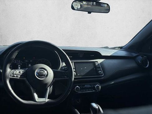 Used 2020 Nissan Kicks SR w/ SR Premium Package image 17