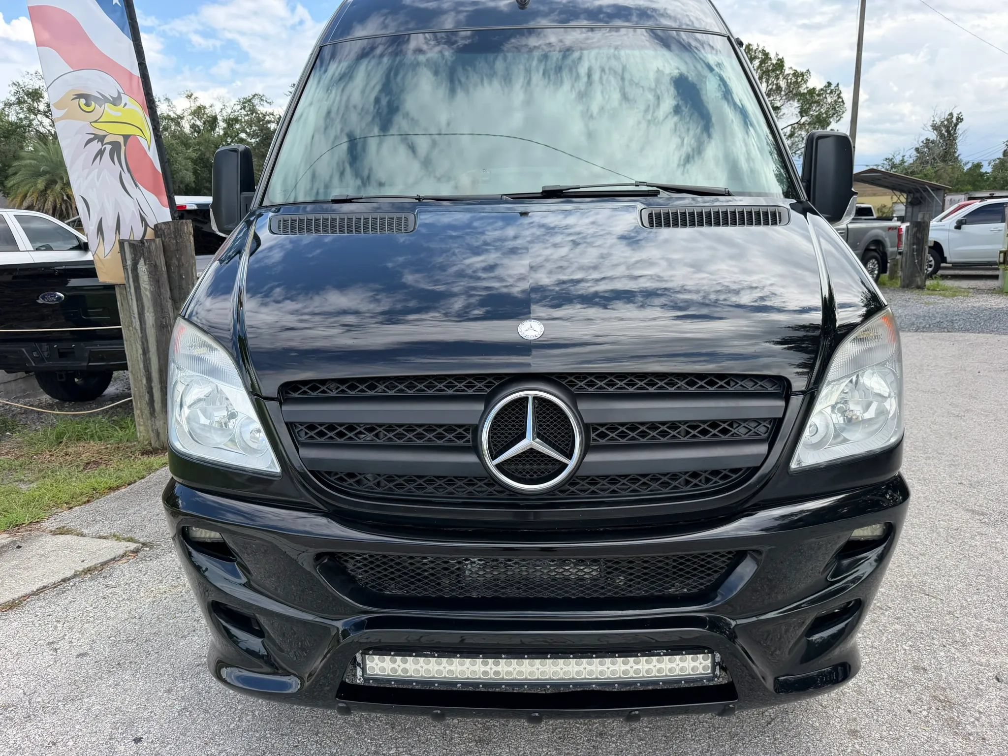 Used 2012 Mercedes-Benz Sprinter 2500 image 2