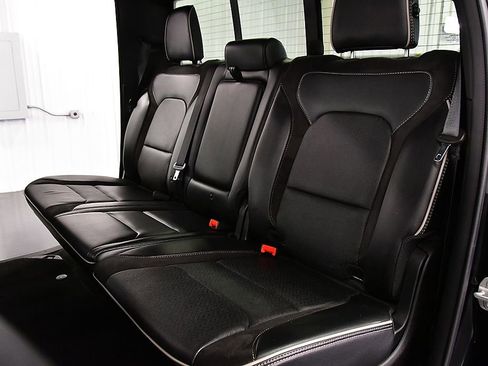 Used 2023 RAM 1500 Laramie AWD/4WD image 32