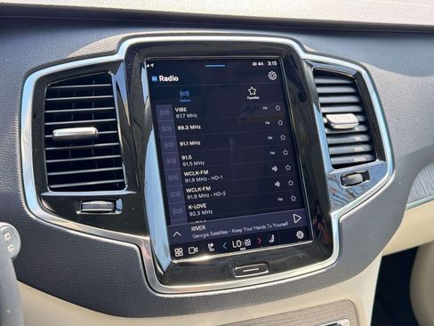 Used 2023 Volvo XC90 B6 Plus w/ Protection Package Premier image 23