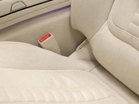 Used 2017 Mercedes-Benz S 550 Cabriolet image 18