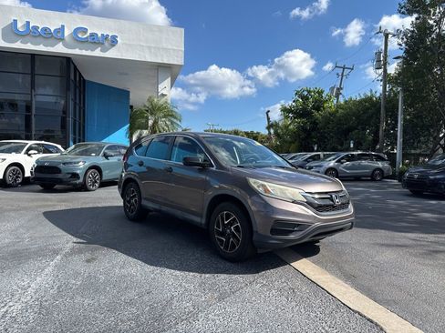 Used 2016 Honda CR-V SE image 4