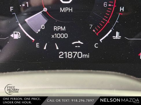 Used 2025 GMC Yukon AT4 w/ AT4 Premium Plus Package AWD/4WD image 27