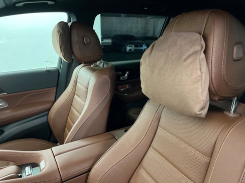 New 2026 Mercedes-Benz GLS 450 4MATIC image 18