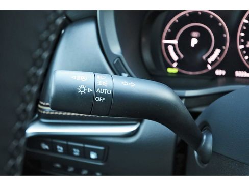 Certified 2025 MAZDA CX-70 Plug-In Hybrid w/ Premium Plus image 17