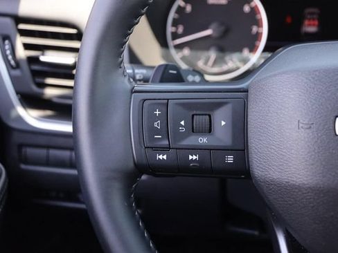Certified 2025 Nissan Rogue SV w/ SV Premium Package FWD image 13