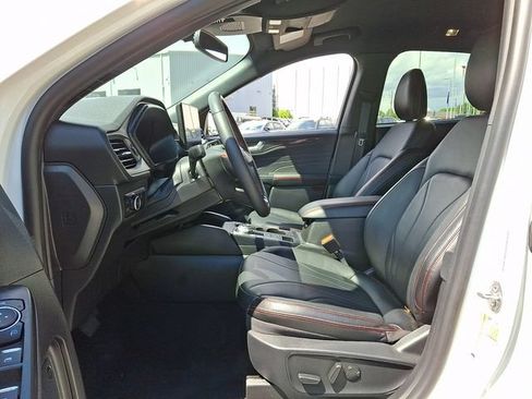 Used 2025 Ford Escape ST-Line Elite w/ Premium Technology Package AWD/4WD image 13