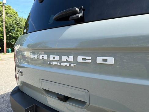 Used 2024 Ford Bronco Sport Outer Banks w/ Tech Package AWD/4WD image 11