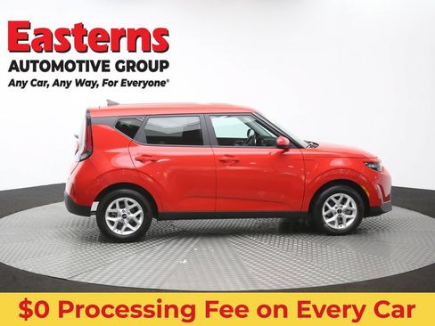 Used 2025 Kia Soul LX w/ LX Technology Package FWD image 44