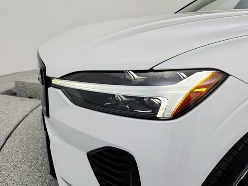 Certified 2025 Volvo XC60 B5 Plus image 36