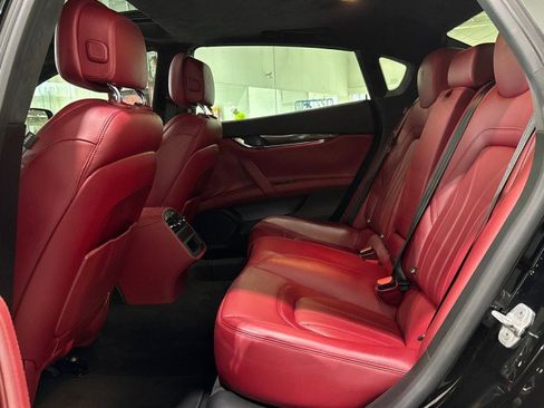 Used 2016 Maserati Quattroporte S image 36