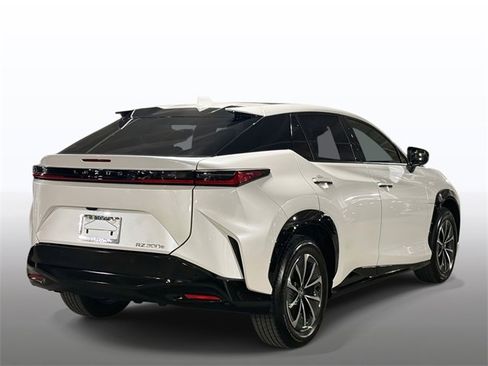 Certified 2025 Lexus RZ 300e image 10