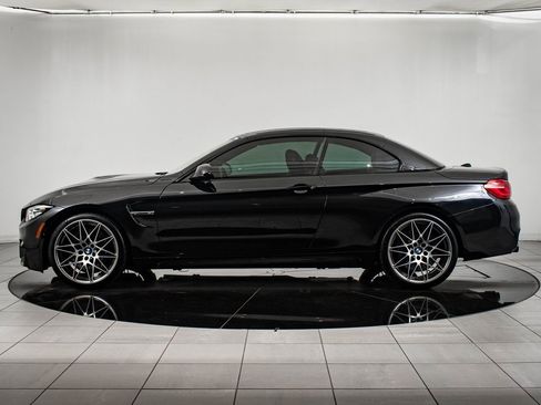 Used 2018 BMW M4 Convertible image 7