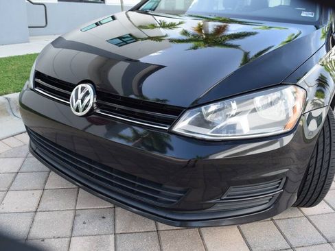 Used 2015 Volkswagen Golf TDI S FWD image 9