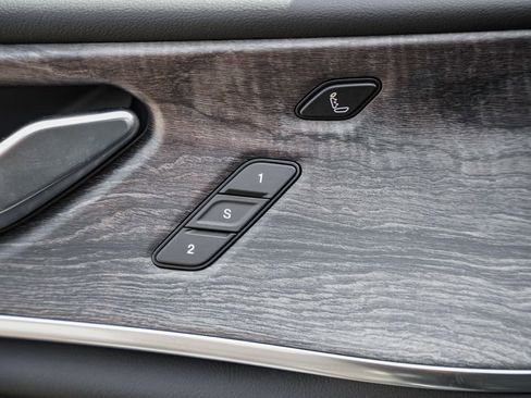 New 2025 Jeep Grand Cherokee Overland w/ Adv Protech Group III image 39