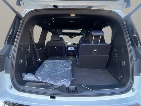 New 2026 INFINITI QX80 4WD w/ Sport Exterior Package image 33